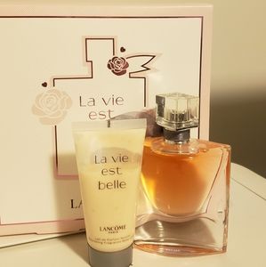 LANCOME La Vie este Belle